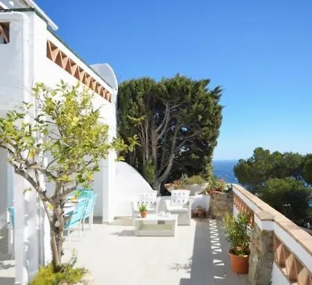 Sleeps 6 Pool Begur