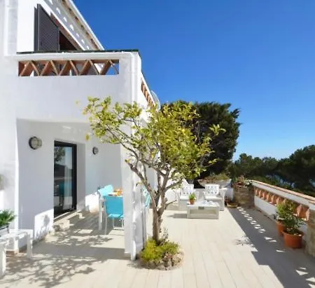 Sleeps 6 Pool